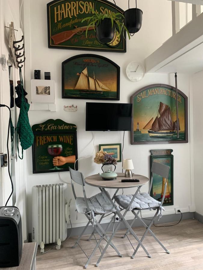 Studette Tiny House De L Eglise 12 M2 Appartement Ault Buitenkant foto